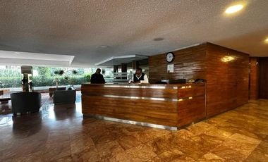 RENTA HERMOSO PENTHOUSE EN DOS NIVELES UBICADO EN LOMAS DE REFORMA CON 801 MTS DE CONSTRUCCIÓN, DISTRIBUIDO EN DOS NIVELES