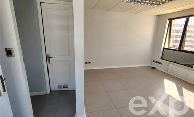 Oficina en Arriendo en Avenida Libertad con 10 Norte