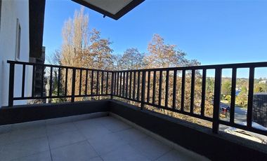 Departamento en Arriendo en Edificio Borde Lago Norte Dos