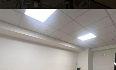 Venta de Moderna Oficina - Surco