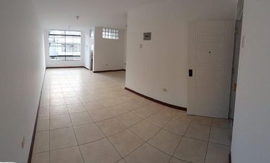 VENTA DEPARTAMENTO 2DO PISO URB ELBANCO DE JAVIER PRADO ATE