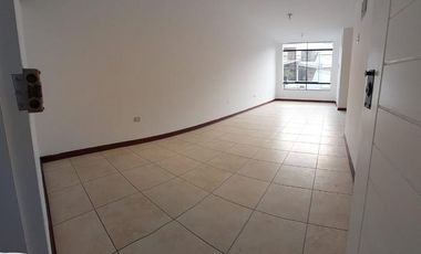 VENTA DEPARTAMENTO 2DO PISO URB ELBANCO DE JAVIER PRADO ATE