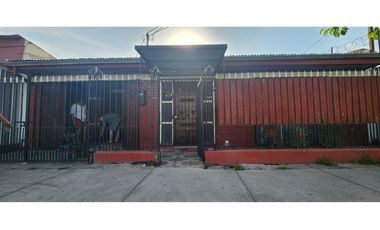 Excelente casa en La Florida.  357 m2 de terreno .