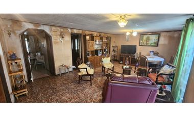 Excelente casa en La Florida.  357 m2 de terreno .