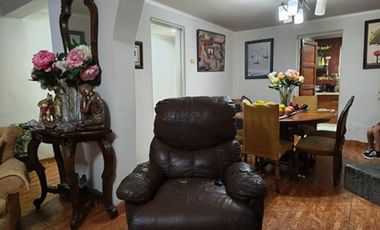CASA FAMILIAR DE 2 PISOS