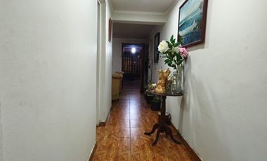 CASA FAMILIAR DE 2 PISOS