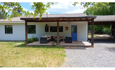 Amplia Casa en Fundo La Puerta