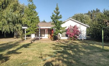 Amplia Casa en Fundo La Puerta