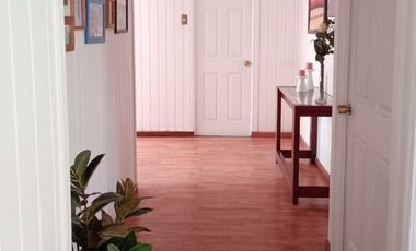 Amplia Casa en Fundo La Puerta