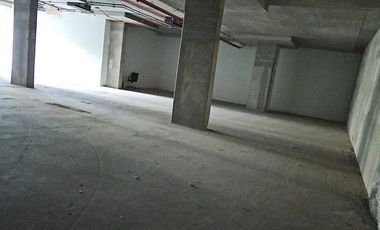 Local comercial planta libre