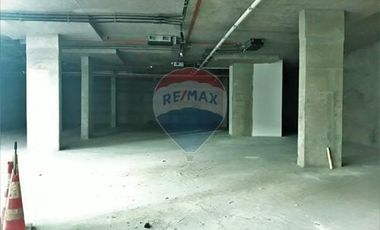 Local comercial planta libre