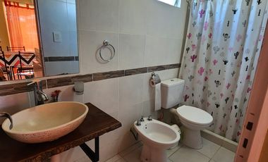 VENDO O PERMUTO!  Complejo de Duplex más una casa de 2 dormitorios.