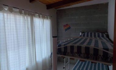 VENDO O PERMUTO!  Complejo de Duplex más una casa de 2 dormitorios.