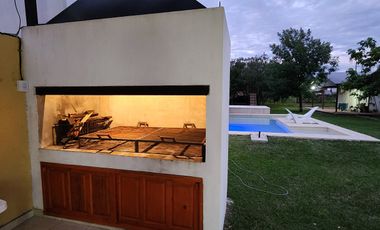 VENDO O PERMUTO!  Complejo de Duplex más una casa de 2 dormitorios.