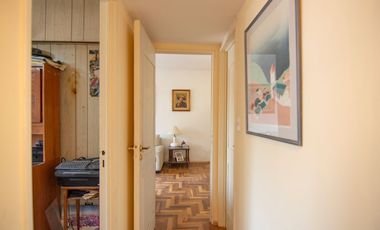 Venta  4 ambientes c/dependencia y guardacoche