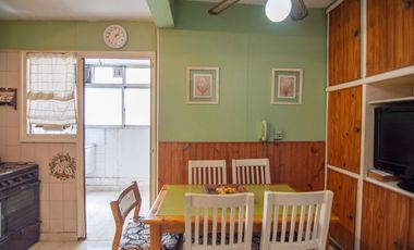 Venta  4 ambientes c/dependencia y guardacoche