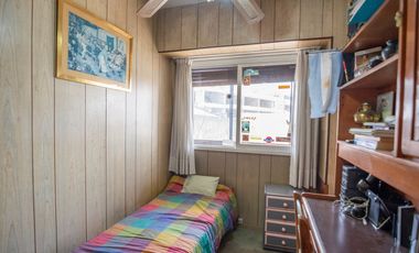 Venta  4 ambientes c/dependencia y guardacoche