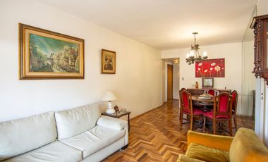 Venta  4 ambientes c/dependencia y guardacoche