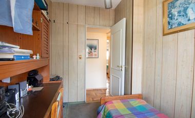 Venta  4 ambientes c/dependencia y guardacoche