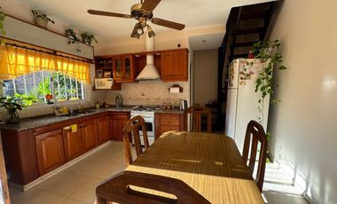 VENTA CASA PARA DOS FAMILIAS REMEDIOS DE ESCALADA