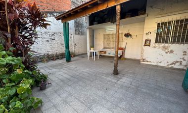 VENTA CASA PARA DOS FAMILIAS REMEDIOS DE ESCALADA