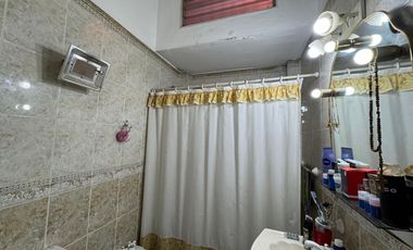VENTA CASA PARA DOS FAMILIAS REMEDIOS DE ESCALADA