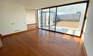 CASA MEDITERRÁNEA EN CONDOMINIO CON SEGURIDAD 24/7