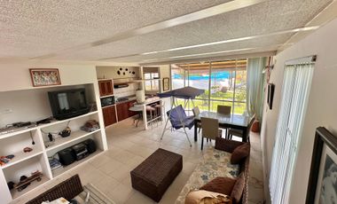 CASA DE DOS NIVELES EN VENTA ANAPOIMA