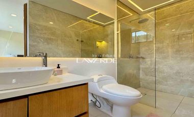 En Renta Exclusiva Casa en Azulejo Entrelomas