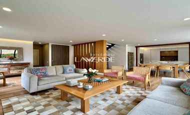 En Renta Exclusiva Casa en Azulejo Entrelomas