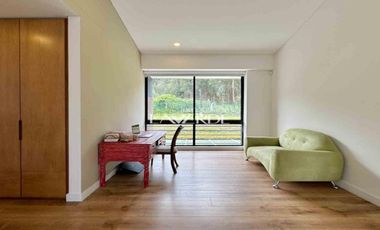 En Renta Exclusiva Casa en Azulejo Entrelomas