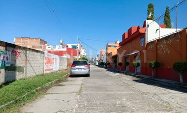 RENTA DE OFICINA, CONSULTORIO O BODEGA A UNA CALLE DE FORJADORES
