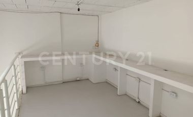 RENTA DE OFICINA, CONSULTORIO O BODEGA A UNA CALLE DE FORJADORES