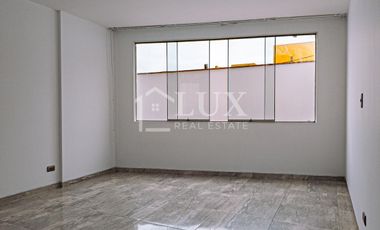 CASA EN REMODELACION EN LOS CEDROS DE CHORRILLOS