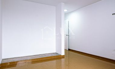 CASA EN REMODELACION EN LOS CEDROS DE CHORRILLOS