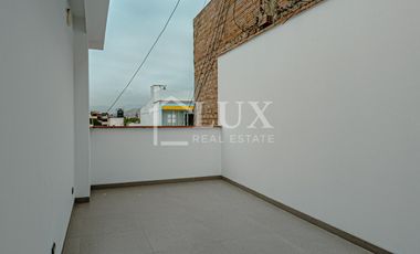 CASA EN REMODELACION EN LOS CEDROS DE CHORRILLOS
