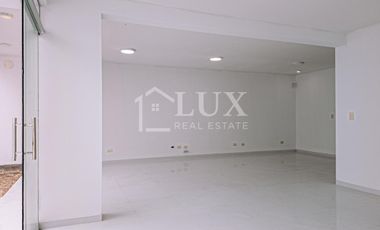 CASA EN REMODELACION EN LOS CEDROS DE CHORRILLOS
