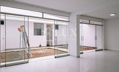 CASA EN REMODELACION EN LOS CEDROS DE CHORRILLOS