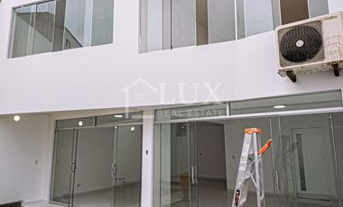 CASA EN REMODELACION EN LOS CEDROS DE CHORRILLOS