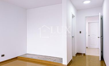 CASA EN REMODELACION EN LOS CEDROS DE CHORRILLOS