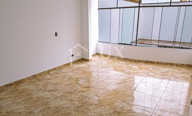 CASA EN REMODELACION EN LOS CEDROS DE CHORRILLOS