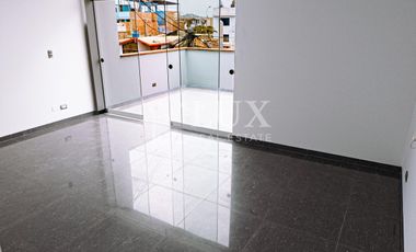 CASA EN REMODELACION EN LOS CEDROS DE CHORRILLOS