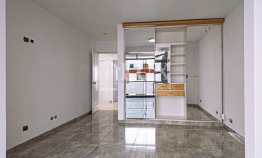 CASA EN REMODELACION EN LOS CEDROS DE CHORRILLOS