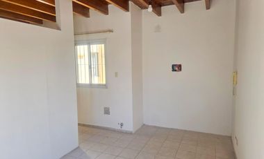 Departamento en Alquiler | 1 Dormitorio | 1 baño | 1er piso por escalera