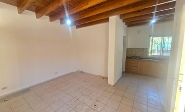 Departamento en Alquiler | 1 Dormitorio | 1 baño | 1er piso por escalera