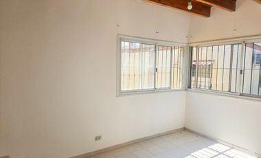 Departamento en Alquiler | 1 Dormitorio | 1 baño | 1er piso por escalera