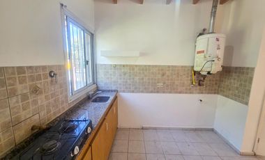 Departamento en Alquiler | 1 Dormitorio | 1 baño | 1er piso por escalera