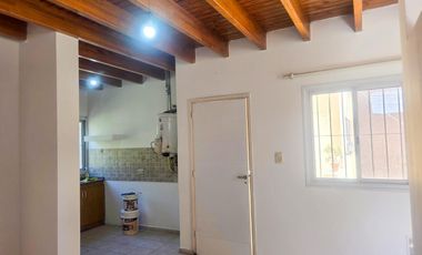 Departamento en Alquiler | 1 Dormitorio | 1 baño | 1er piso por escalera