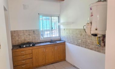 Departamento en Alquiler | 1 Dormitorio | 1 baño | 1er piso por escalera