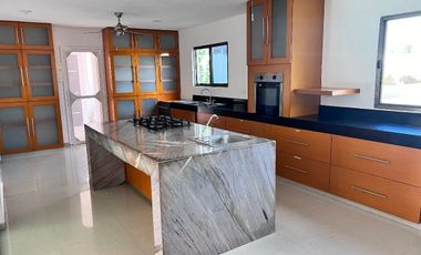 Casa en RENTA en privada Conkal Yucatán